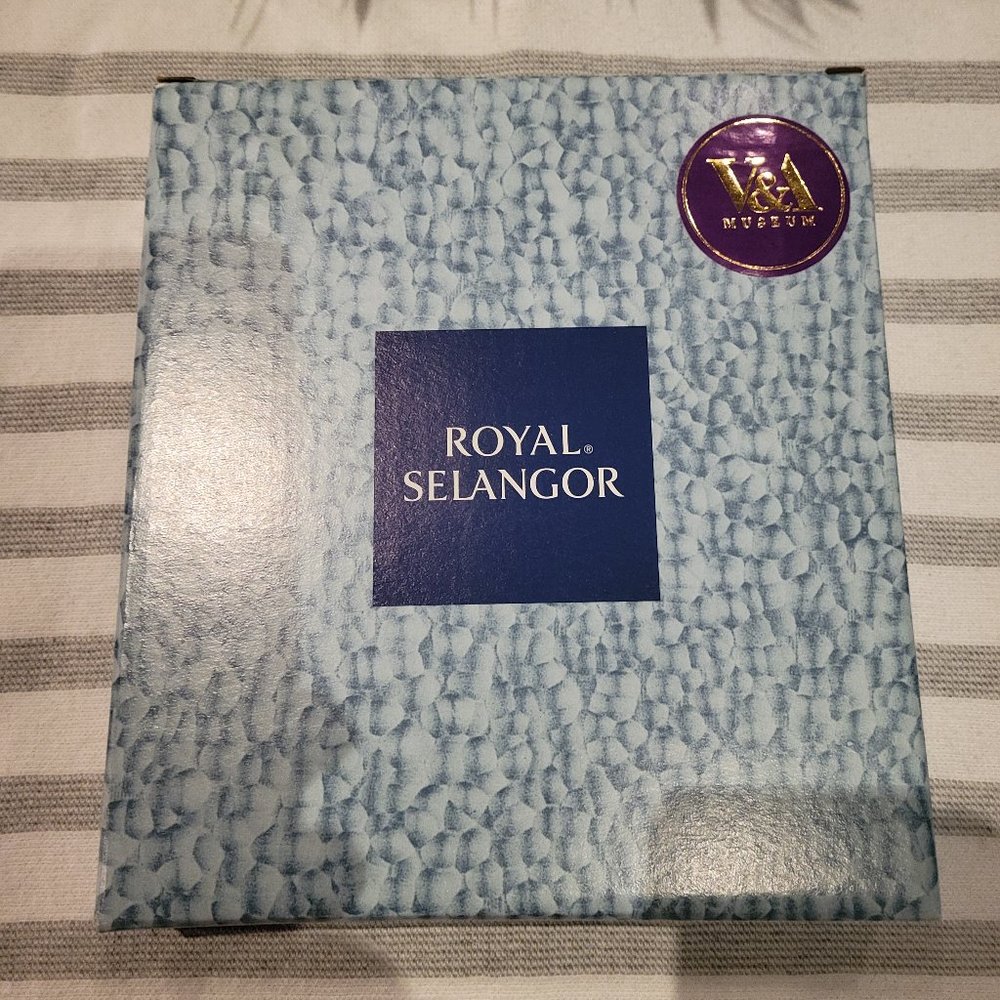 NIB Royal Selangor V & A Museum Wine Record Book